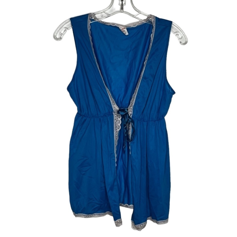 Vintage Deena Blue Negligee‎